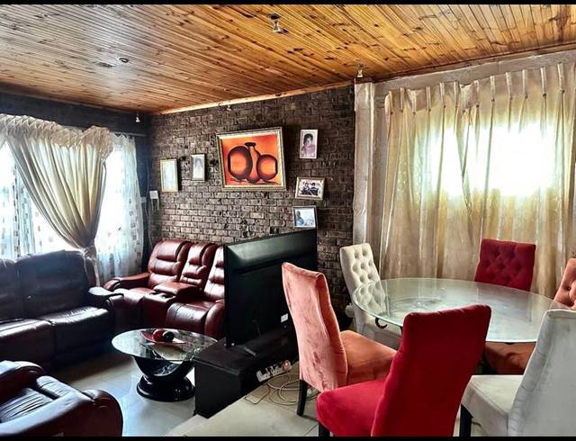 3 BEDROOM HOUSE FOR SALE IN NORTHDALE